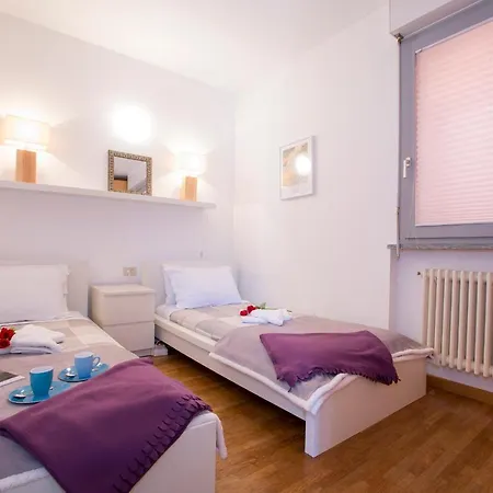 San Siro Sleeps 5 Pool شقة سان سيرو