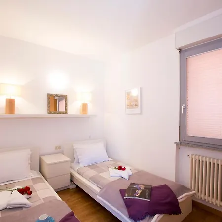 شقة San Siro Sleeps 5 Pool *